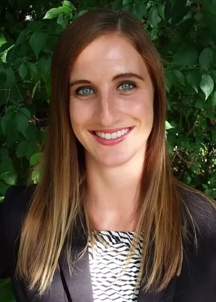 Headshot of Ashley Popp