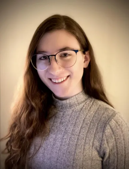 Headshot of Isabella Fatseas
